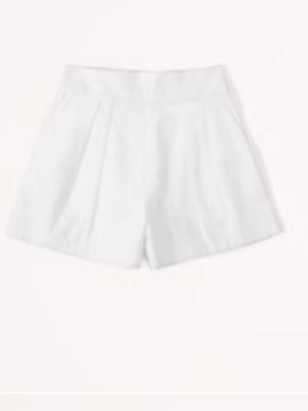 Ultra High Rise Linen-Blend Pull-On Short
Color: WHITE